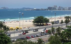 Vista luxuosa para o mar, conforto e privacidade!